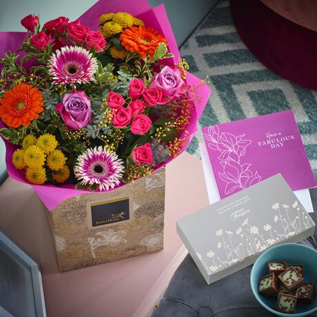Mother's Day Bright Bouquet Bundle Flower Arrangement